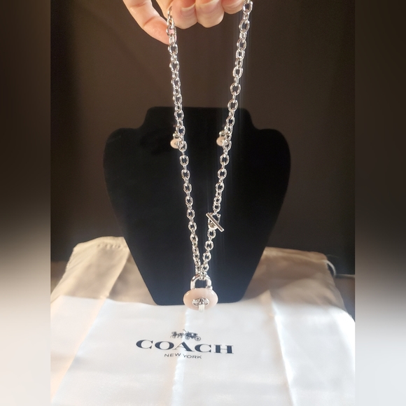 Coach Reserve Chain Turnlock Necklace and Earrings - Picture 6 of 14